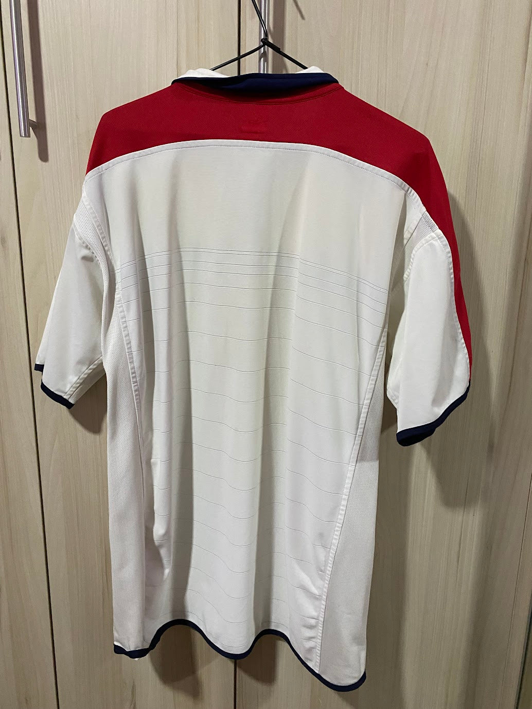 England 2004 Double Sided Shirt - Size XL (58x78 cm)
