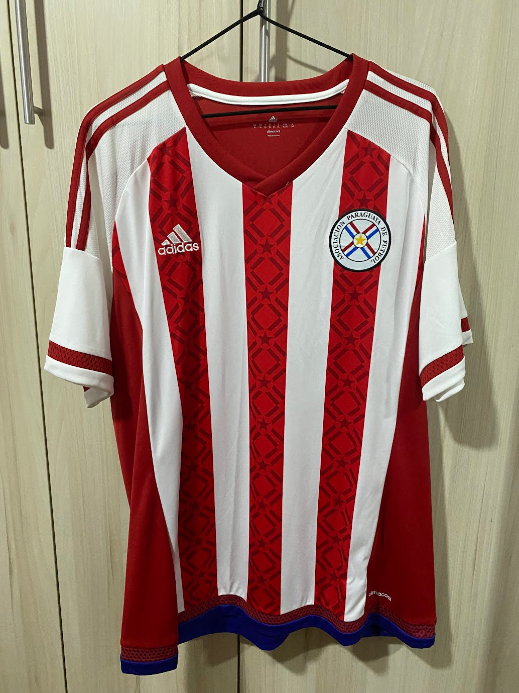 Paraguay Home Shirt 2015 - Size XL (59x78 cm)