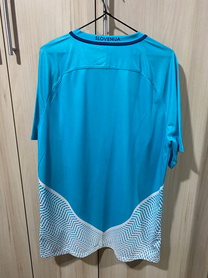 Slovenia Home Shirt 2016 - Size XL (59x78 cm)