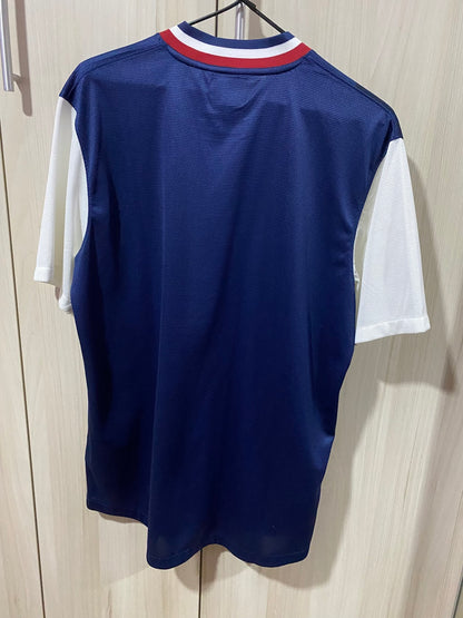 USA Away Shirt 2012 - Size L (55x76 cm)
