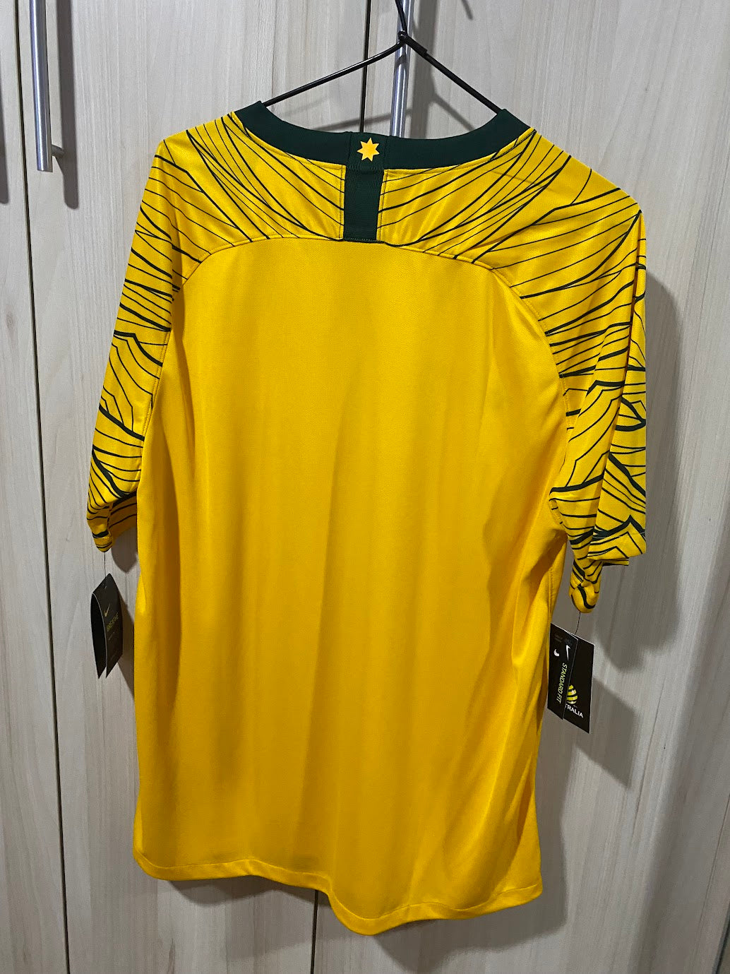 Australia Home Shirt 2018 - Size XL (60x78 cm)