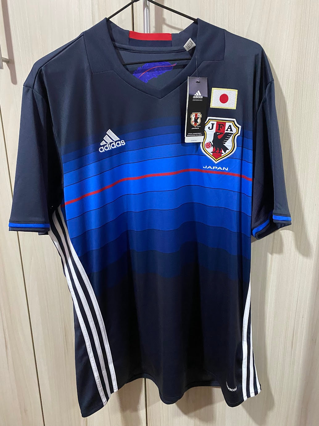 Japan Home Shirt 2016 - Size XL (60x78 cm)