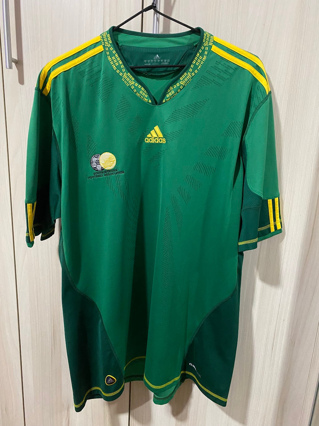 South Africa Away Shirt 2010 - Size XL (57x78 cm)