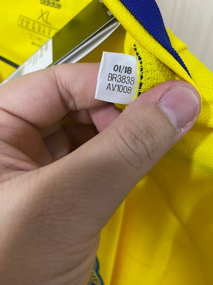 Sweden Home Shirt 2019 - Size XL (59x79 cm)