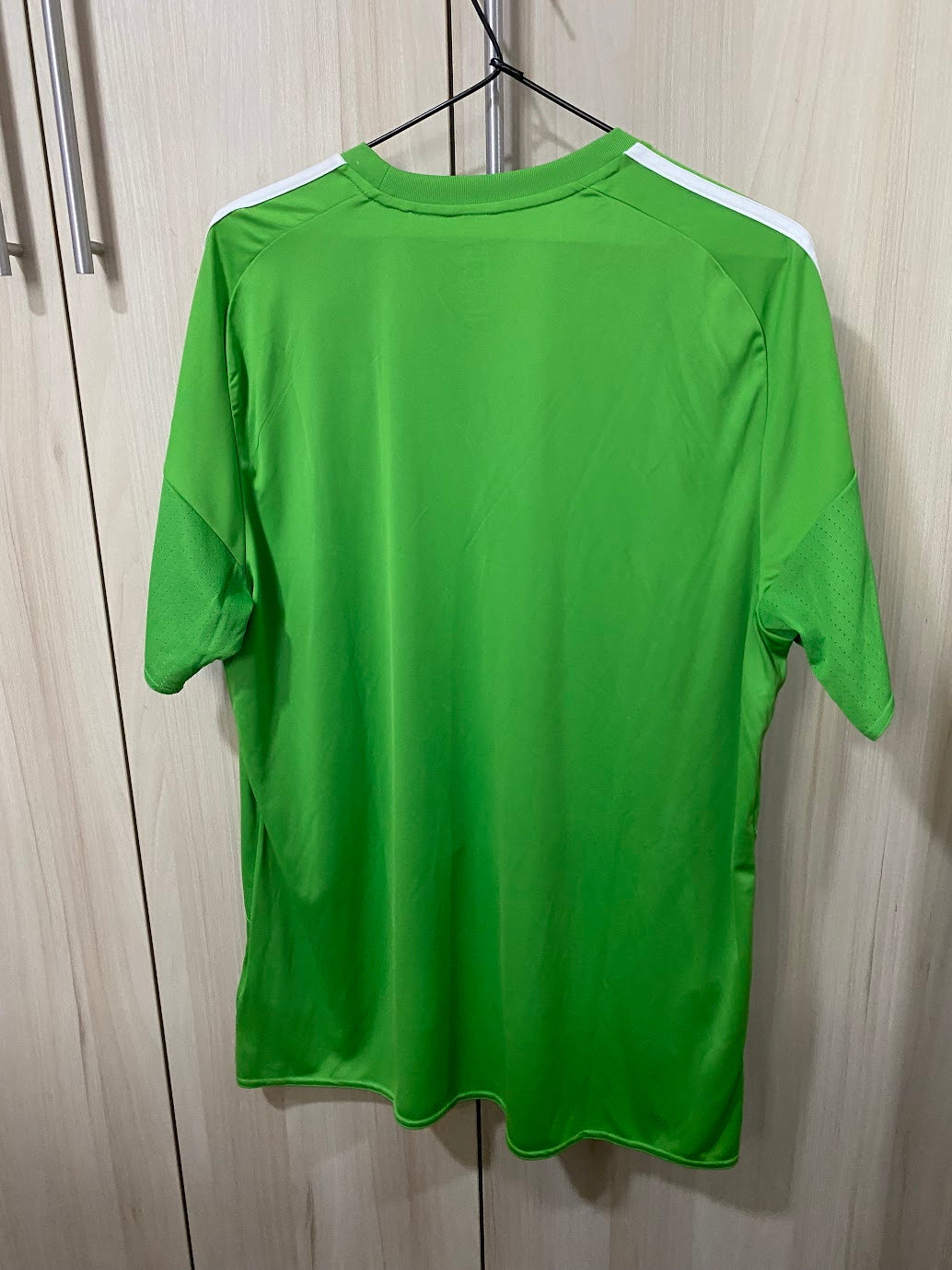 Algeria Away Shirt 2016 - Size XL (58x78 cm)