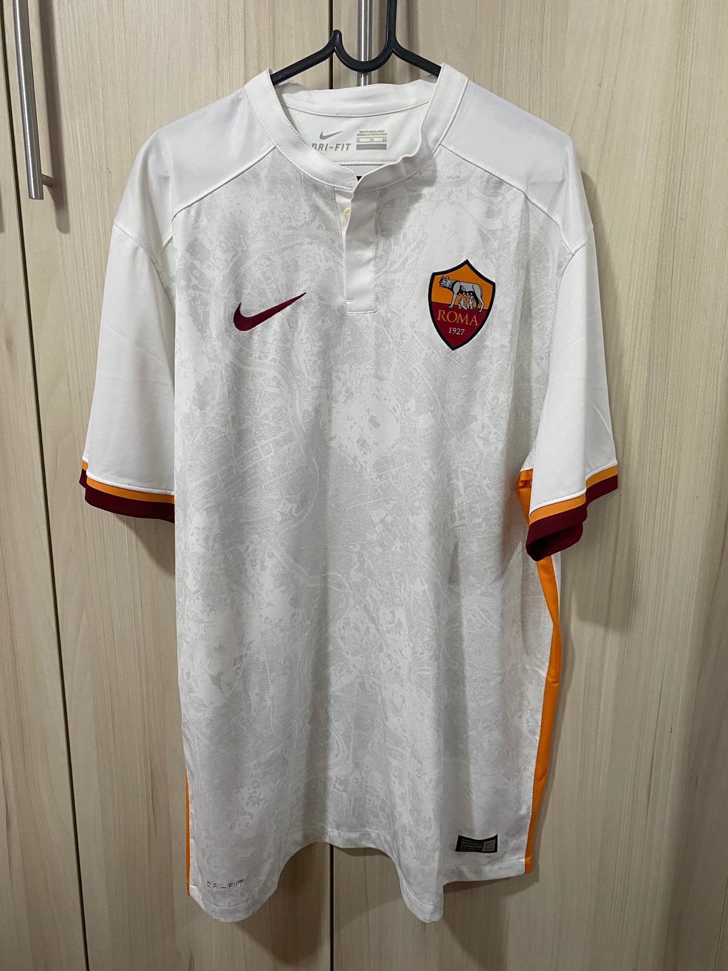 ROMA AWAY 2015