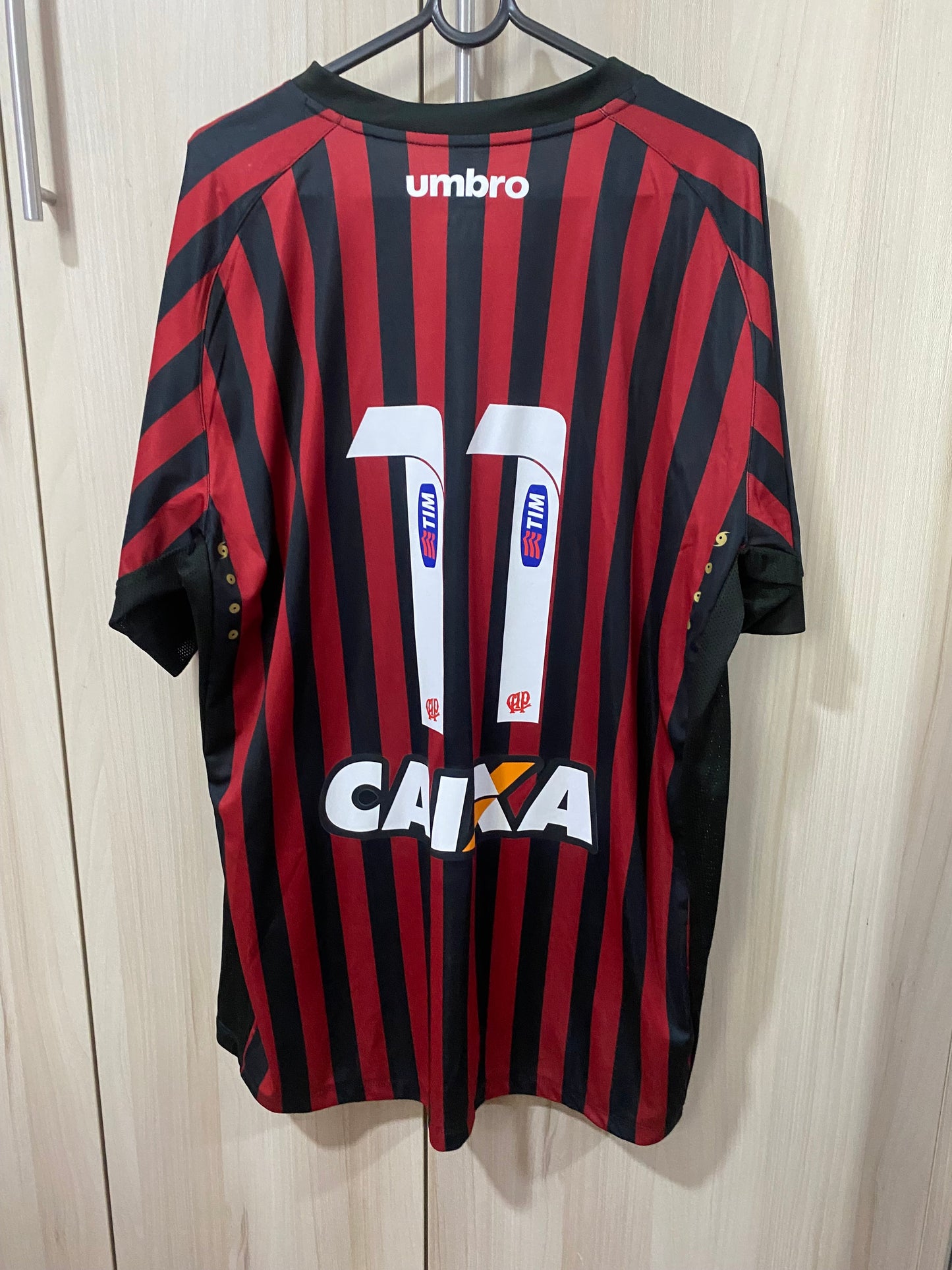 Camisa Oficial Athletico Paranaense 2015 – Home – Umbro