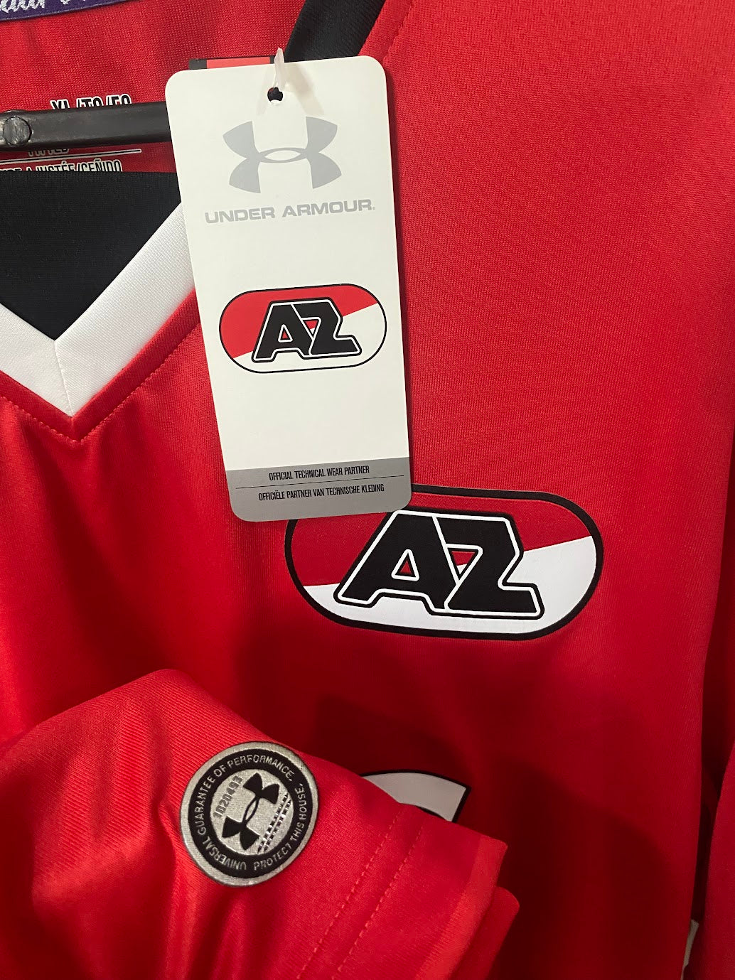 2016-17 AZ Alkmaar Home Shirt