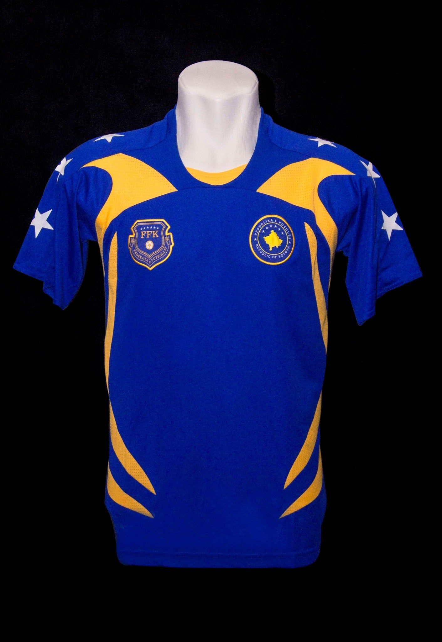 Kosovo shirt size L