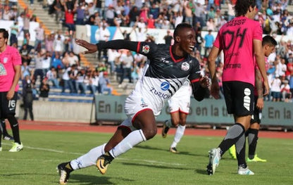 Espetacular - Lobos Buap - México - #17 Advíncula - Mangas Longas - Modelo Jogador - De Coleção!