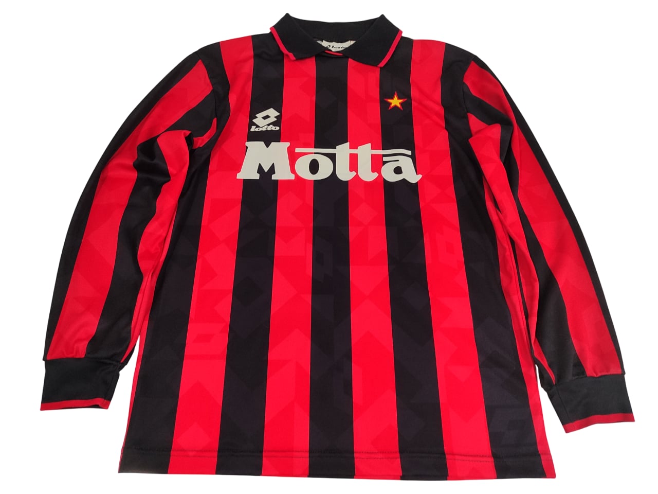 Raridade Espetacular Camisa Milan 1993/1994 – Van Basten - Mangas Longas - de Coleção!