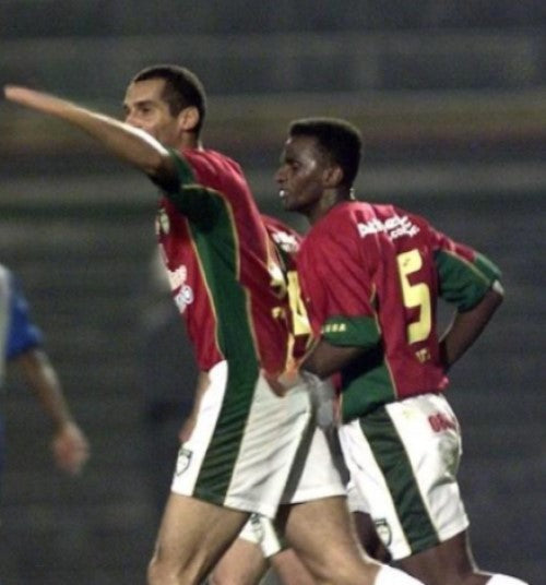 Sensacional Camisa da Portuguesa - Finta Anos 2000 - de Jogo - Capitão