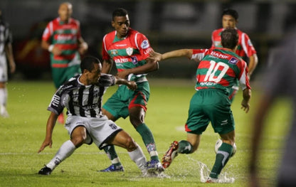 Bela Camisa da Portuguesa - 2009/2010 - Usada em Jogo - Edno