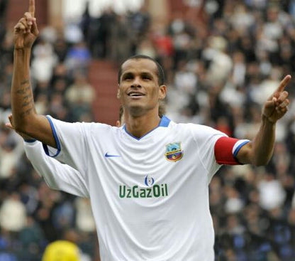 Camisa Bunyodkor 2010 - #10 RIVALDO