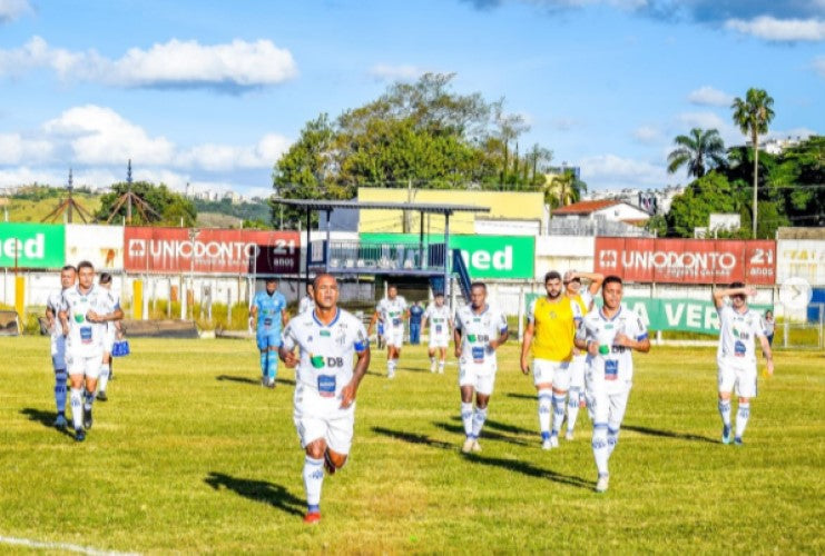 Espetacular Camisa da URT - Usada em Jogo