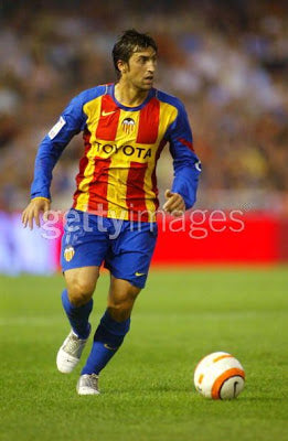 Rare Valencia Third Shirt - 2004/2005 #4 Roberto Ayala