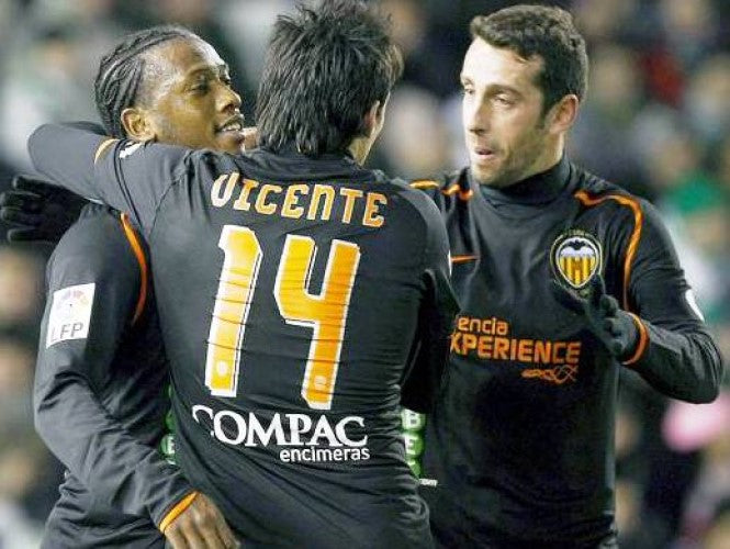 Rara Camisa - Valencia - Espanha - Mangas Longas - De Jogo UEFA!