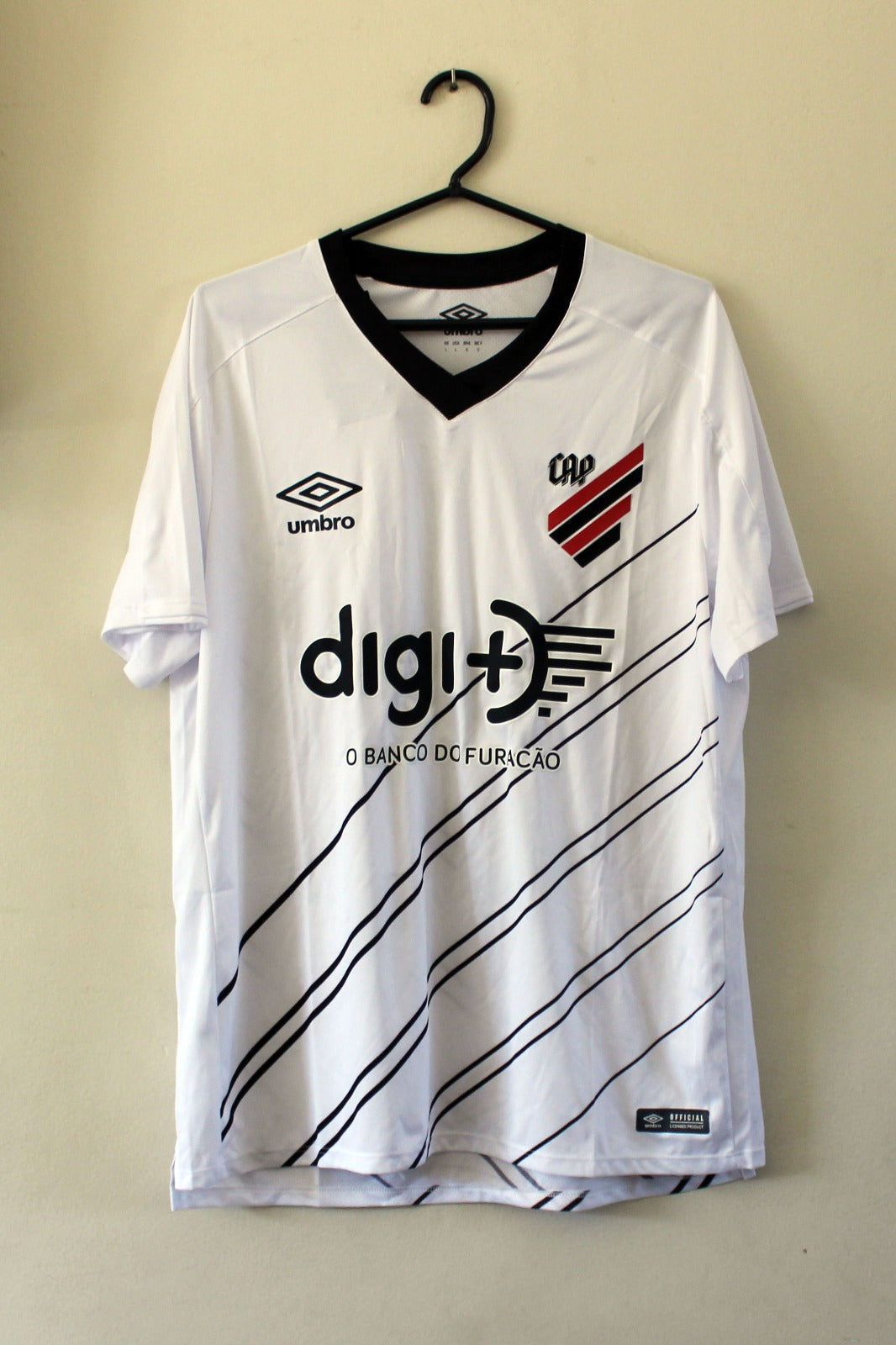 Athletico Paranaense 2019 away master sponsor