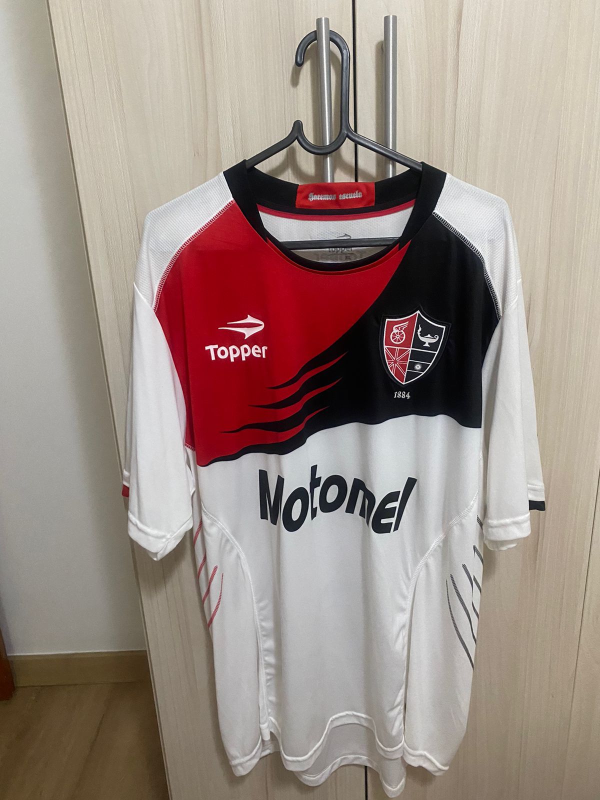 Newells Topper Shirt