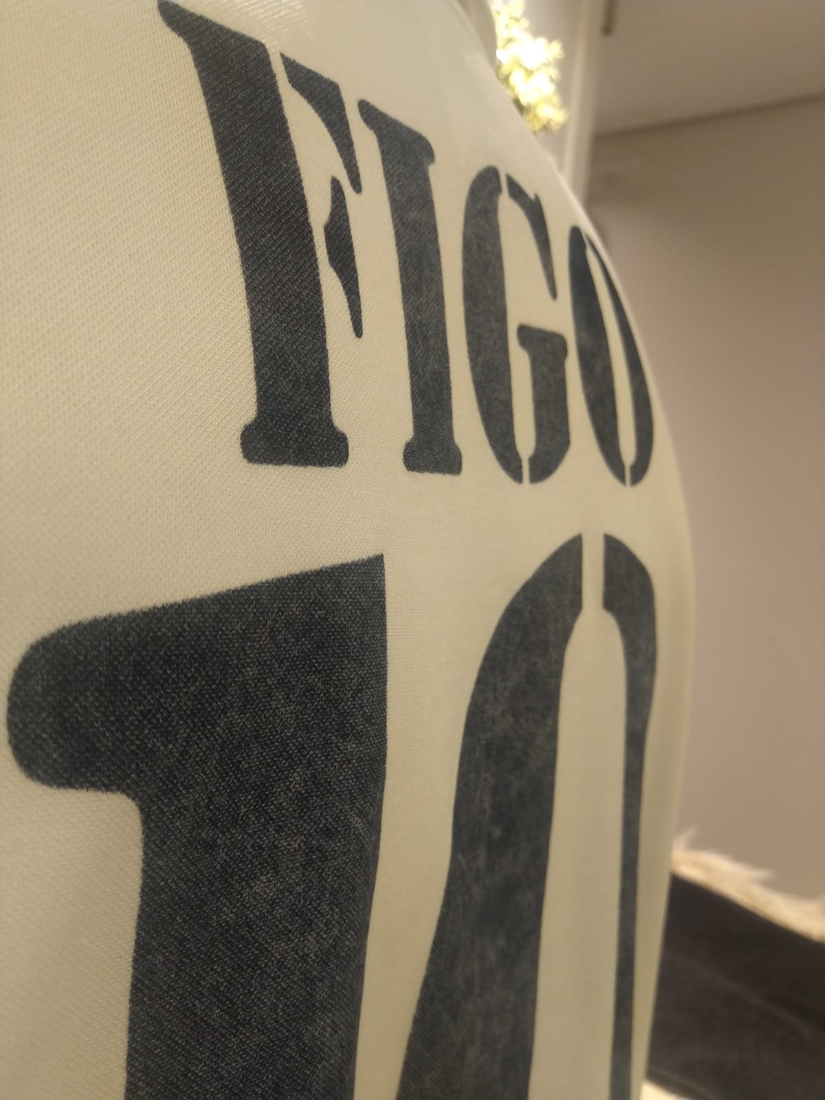 Camiseta Real Madrid Centenario Figo 2002