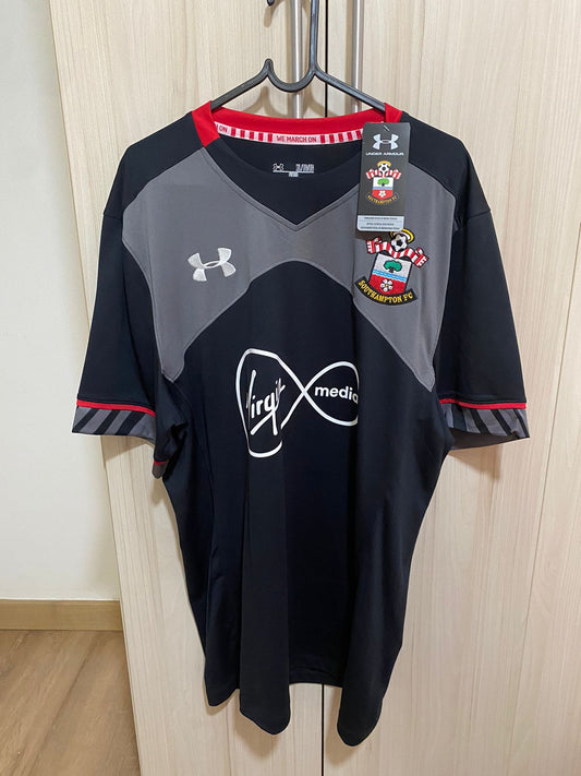 Southampton 2016-2017 away