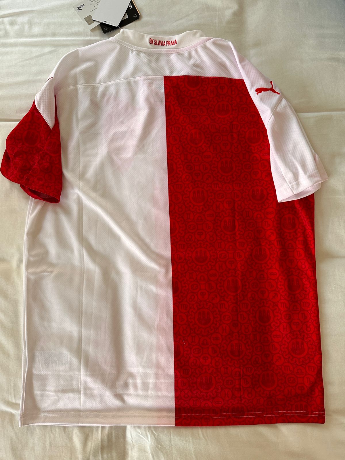 Slavia Prague 2021 Shirt New with tag (defective)