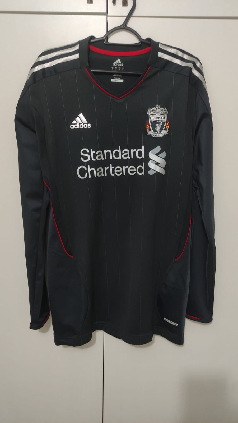 Adidas TECHFIT Liverpool FC 2011/2012 Home Shirt - Size 12 (equivalent to M)