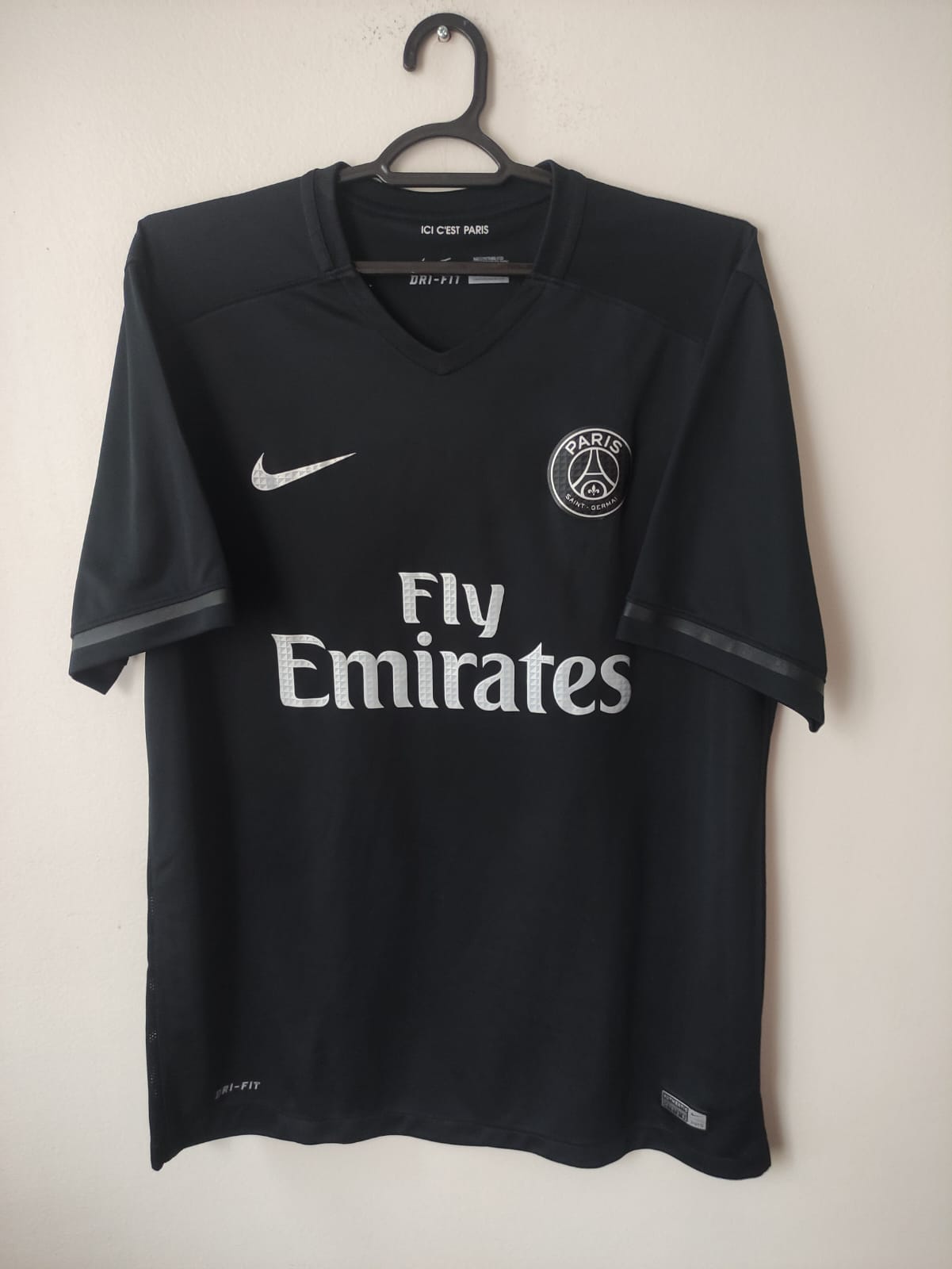 Paris Saint-Germain 2015-2016 Nike Third Shirt - Size L