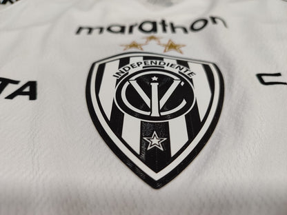 Independiente del Valle 2022 T-Shirt - Size M (51x72 cm) - White Goalkeeper