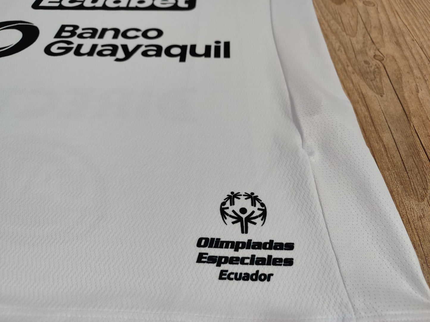 Independiente del Valle 2022 T-Shirt - Size M (51x72 cm) - White Goalkeeper