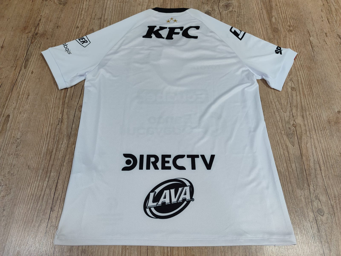 Independiente del Valle 2022 T-Shirt - Size M (51x72 cm) - White Goalkeeper