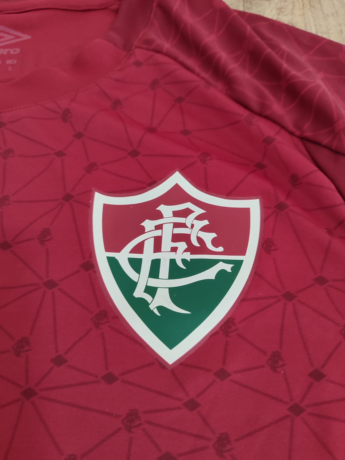 Camisa Umbro Fluminense Pré-jogo 2022 Grená
