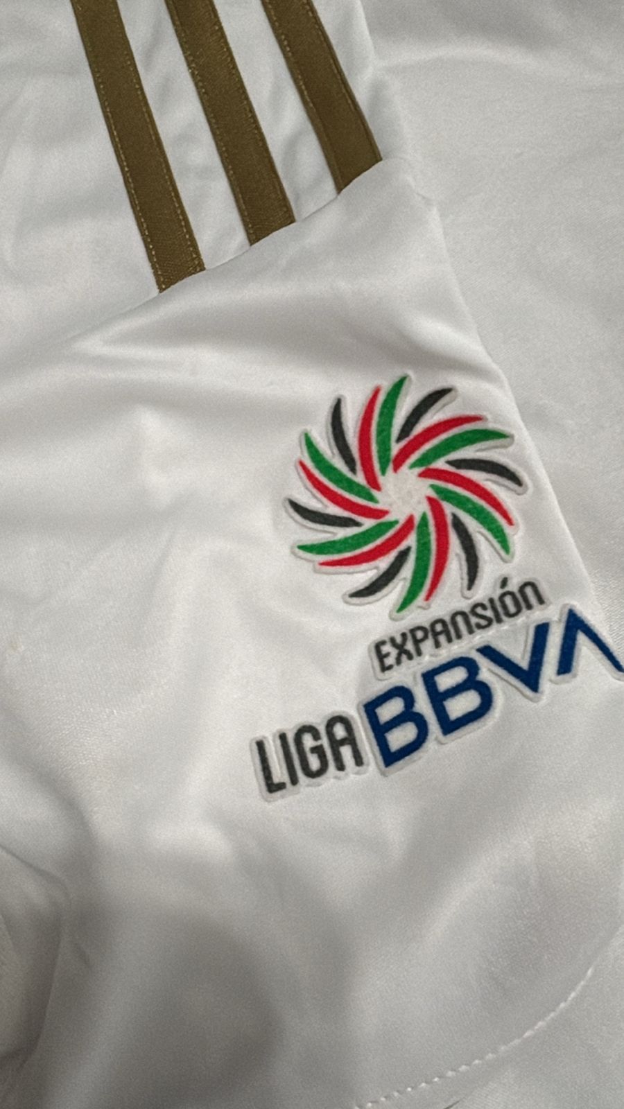 Camisa Cancún FC Caribe Mexicano - Branca e Dourada - Galindo 23 - Adidas