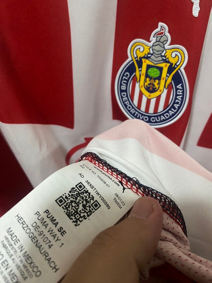 Camisa Chivas Guadalajara Home 2024 – escudo e etiqueta Puma feita no México