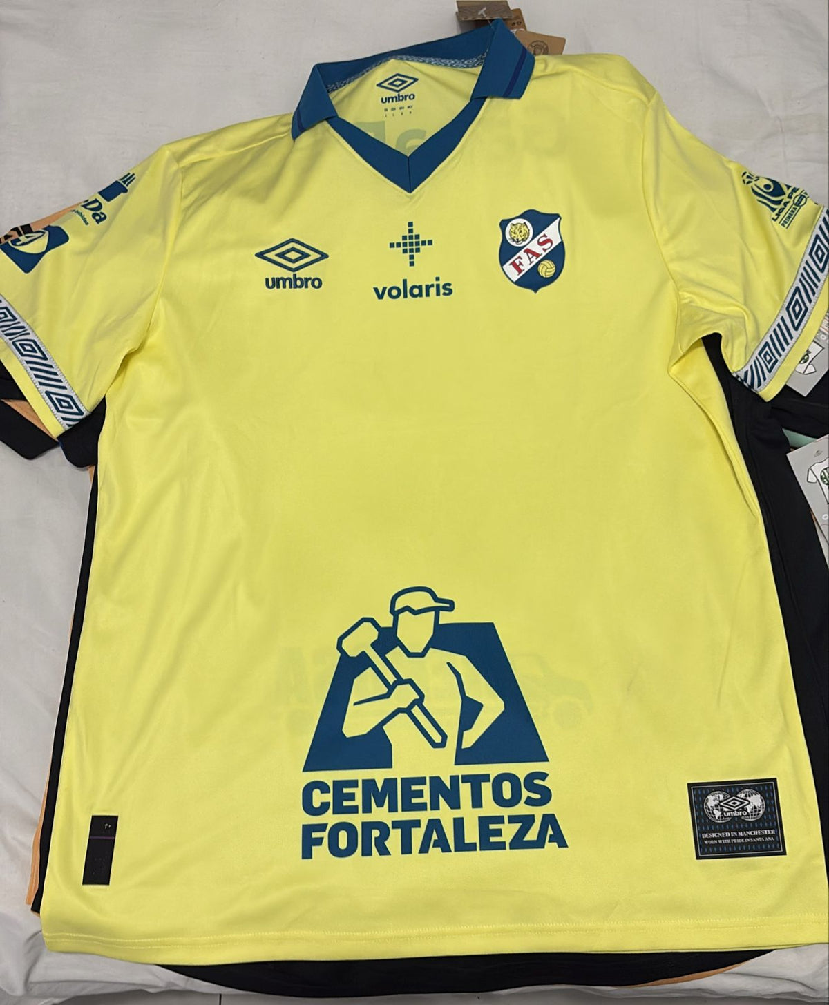 Camisa FAS Amarela - Homenagem a Mágico González - Umbro