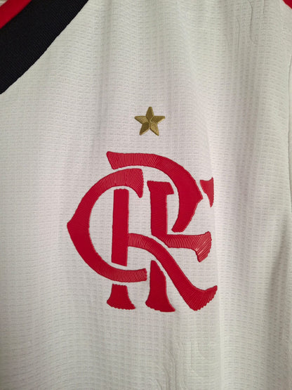 Flamengo · Titular 2022/23 · Player Issue away