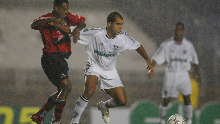 Beautiful Fluminense Shirt - 2004/2005