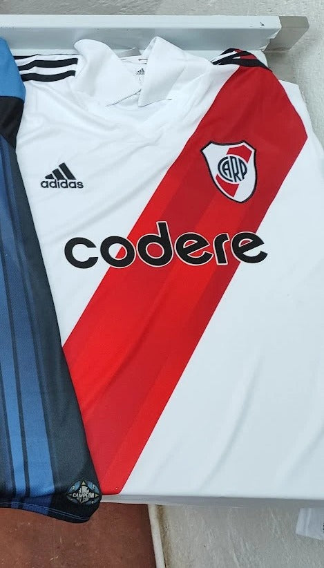 Camisa River Plate 2022/23 Codere – foto da peça real