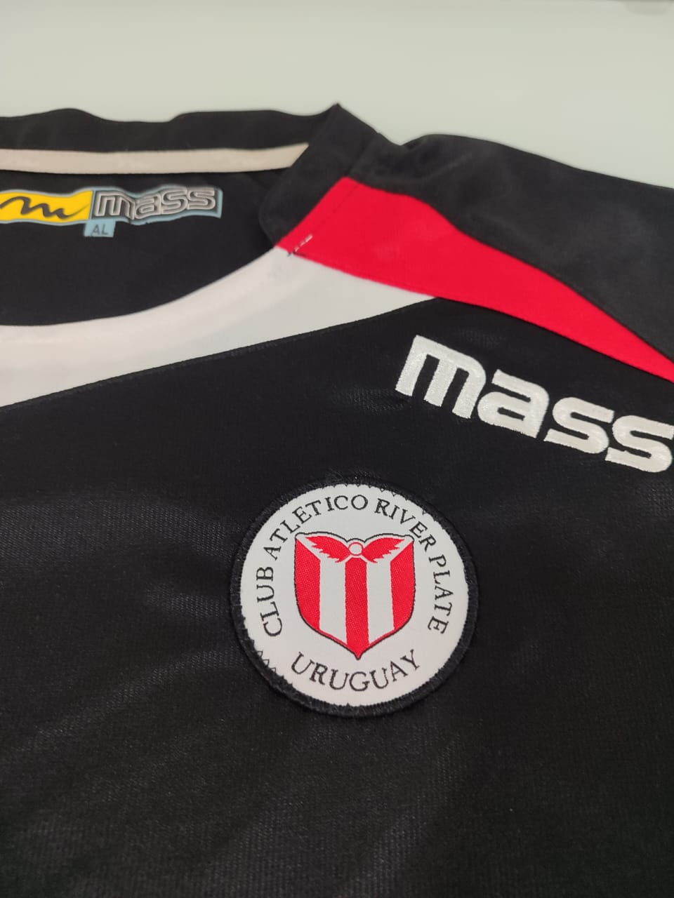 Camisa River Plate Uruguai Away 2012/13 – escudo