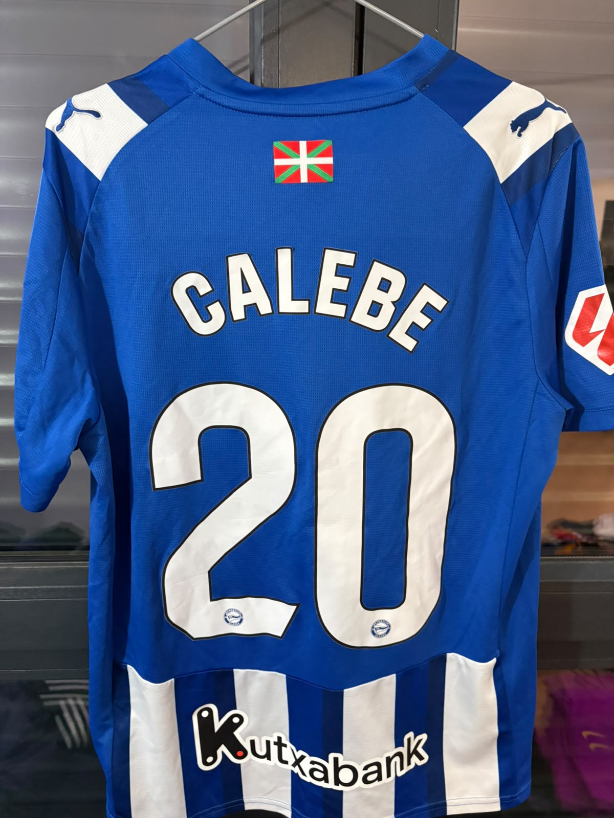 Camisa Deportivo Alavés Azul e Branco - 25 Anos Dortmund - Calebe 20 - Puma