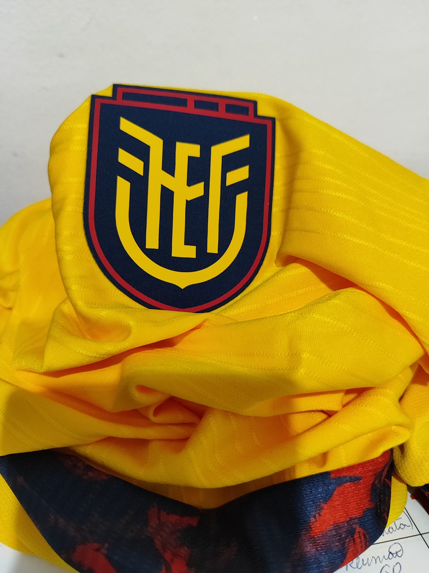 Equador 2026 Marathon — Camisa Modelo Torcedor