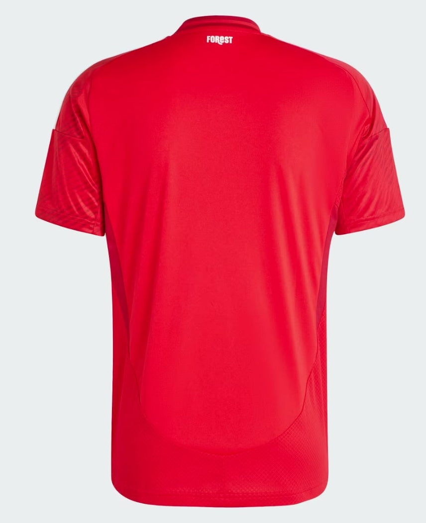 Nottingham Forest 2024/2025 - Nova com etiqueta