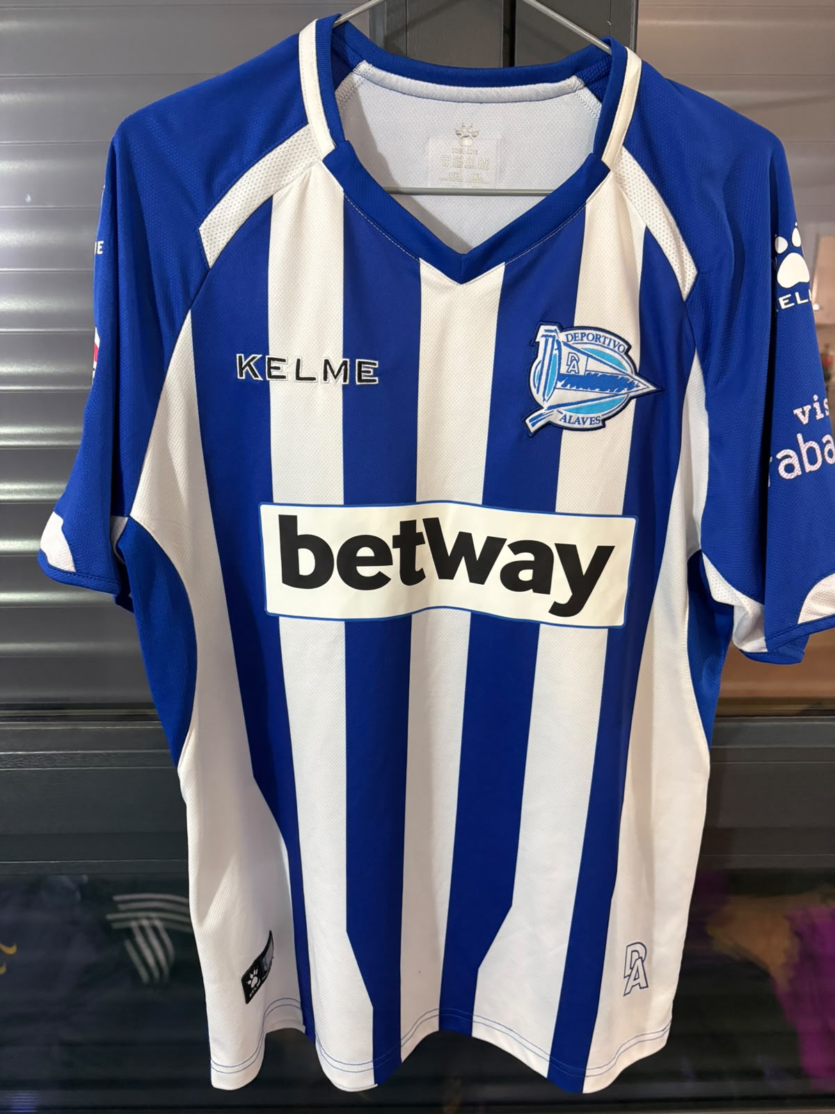 Camisa Deportivo Alavés Azul e Branco - Maripán 6 - Kelme