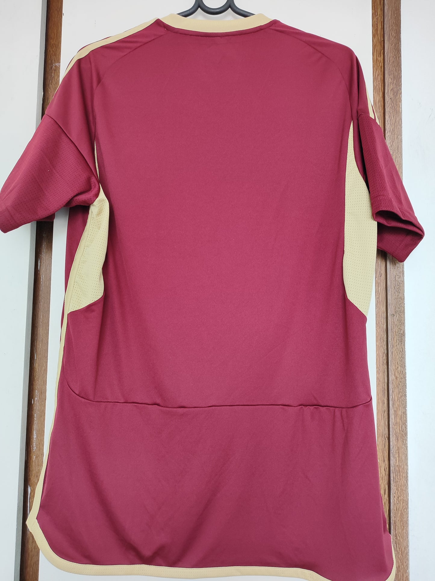 CAMISA SELEÇÃO VENEZUELA 2024 - HOME (LA VINOTINTO)