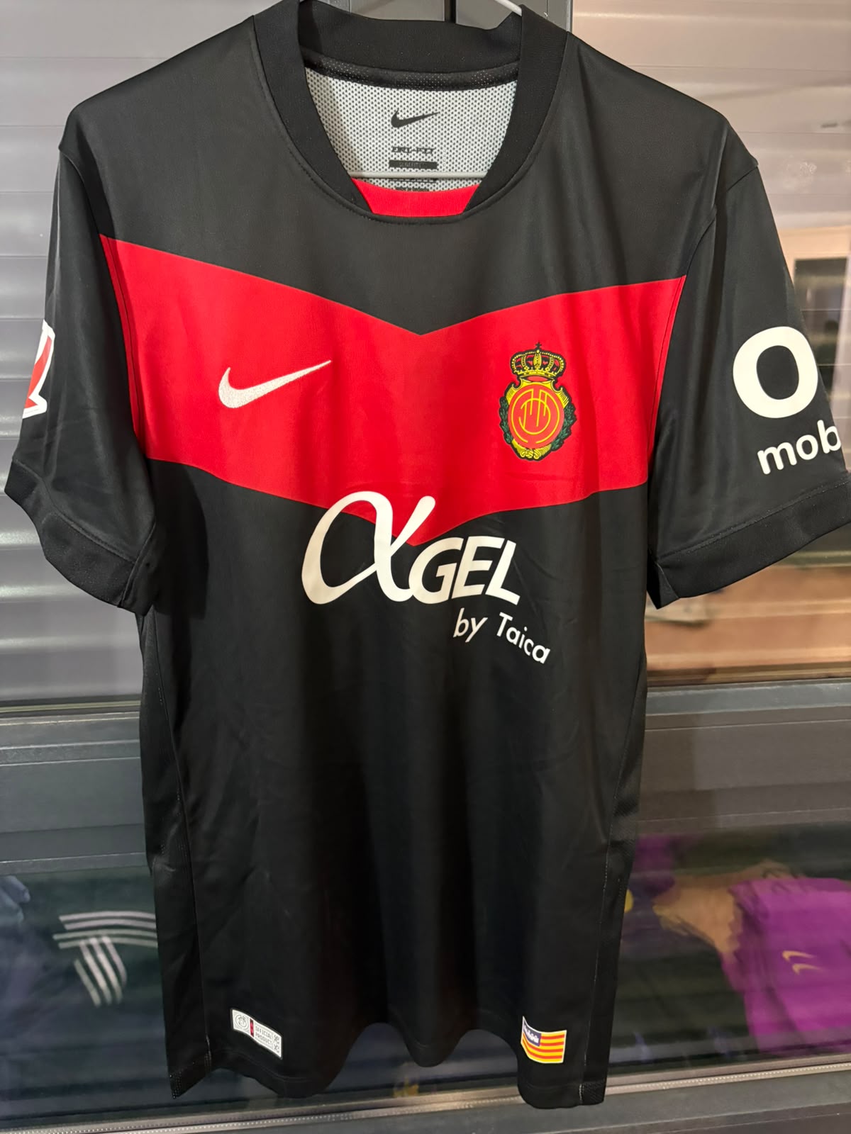 Camisa RCD Mallorca Preta e Vermelha - Johan Mojica 22 - Nike - Player Issue